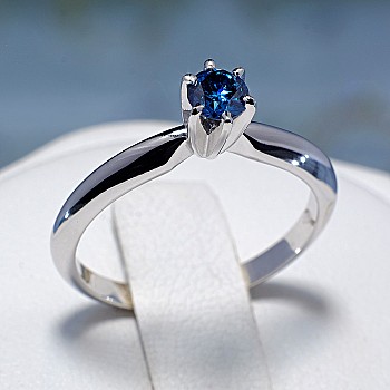 Engagement ring i012Db in Gold with Blue Diamond 0.20ct - 0.25ct