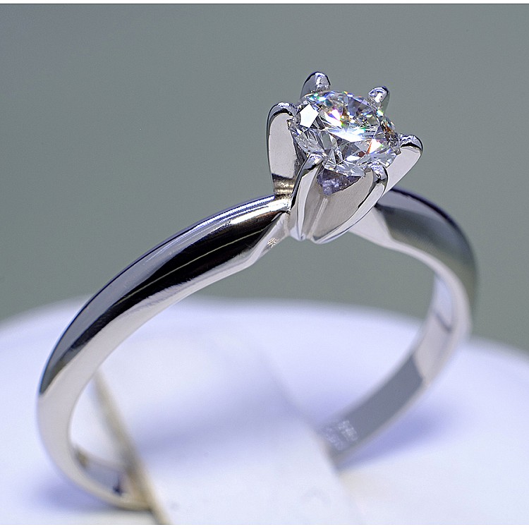 Engagement ring i012 in Gold with Diamond - GIA 0.30ct - 0.40ct