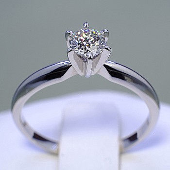 Engagement ring i012 in Gold with Diamond - GIA 0.30ct - 0.40ct