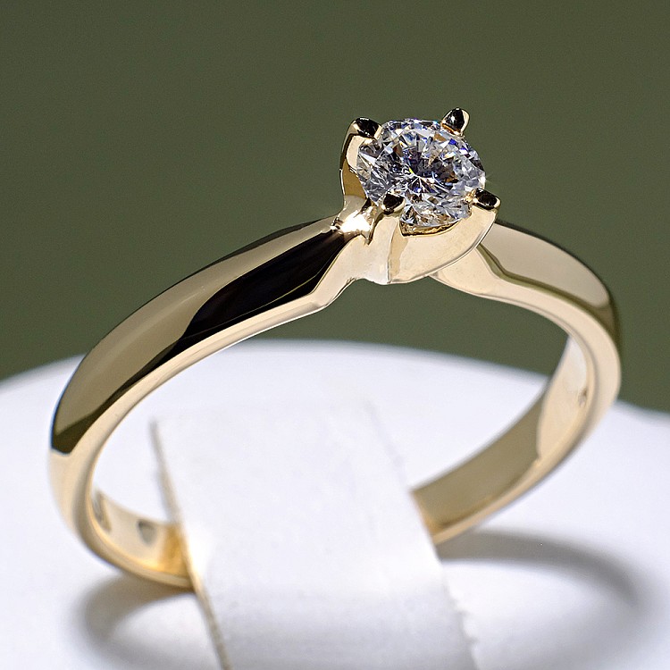 Engagement ring i017p4 in Gold with Diamond - GIA 0.30ct - 0.40ct