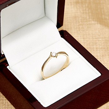 Engagement ring i060 in Gold with Diamond 0.10ct - 0.25ct