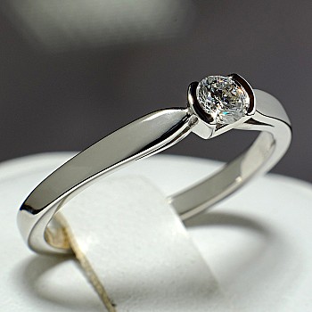 i114 Gold Engagement Ring with Diamond - GIA 0.30ct - 0.40ct