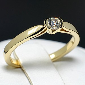 Anello di fidanzamento i114 in Oro con Diamante