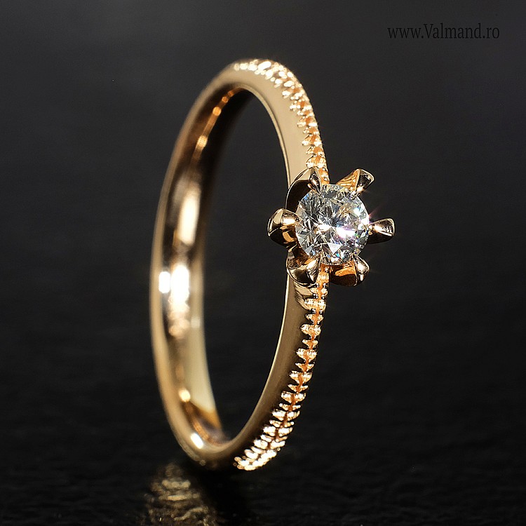 Engagement ring i220 in Gold with Diamond