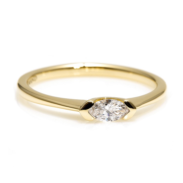 Engagement ring i575DiMa in Gold with Marquise Diamond - GIA 0.30ct - 0.40ct