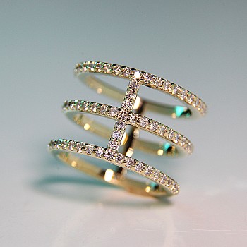 Gift Ring i613DiA in Gold with Diamonds