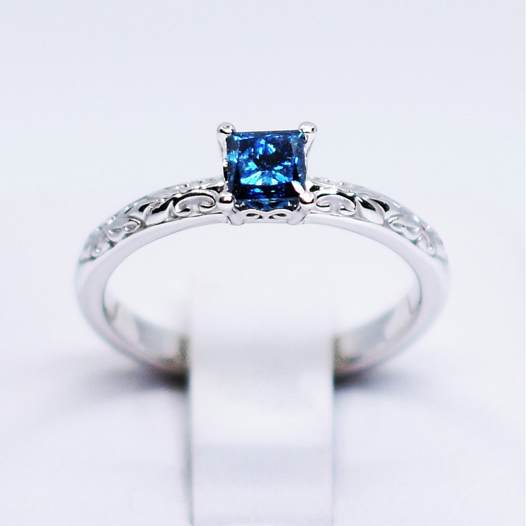 Engagement ring i71906Db in Gold with Blue Diamond