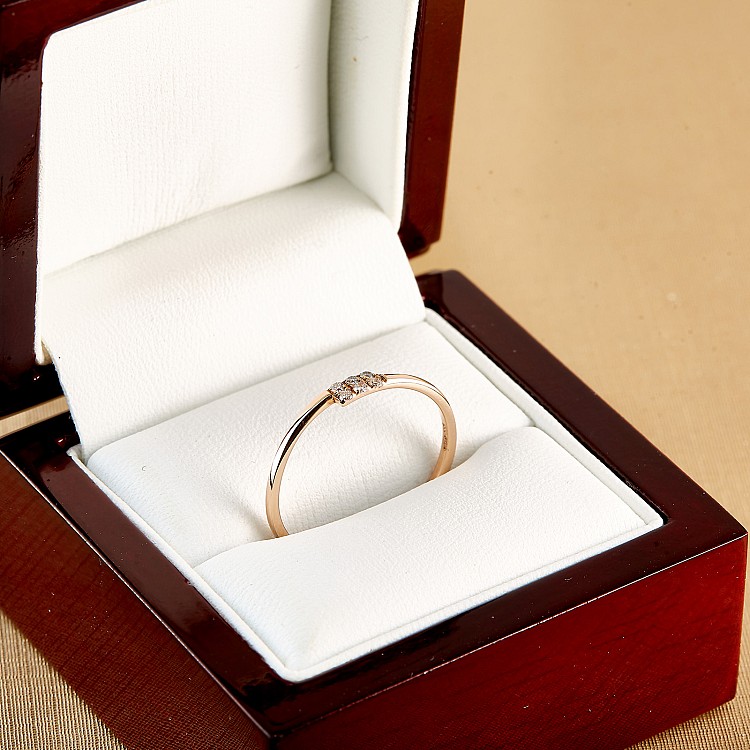 Trendy ring s023 in Gold or Platinum with Diamonds