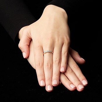 Trendy ring s030 in Gold or Platinum with Diamonds