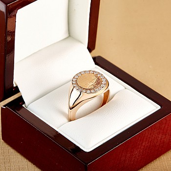 Trendy ring s033 in Gold or Platinum with Diamonds