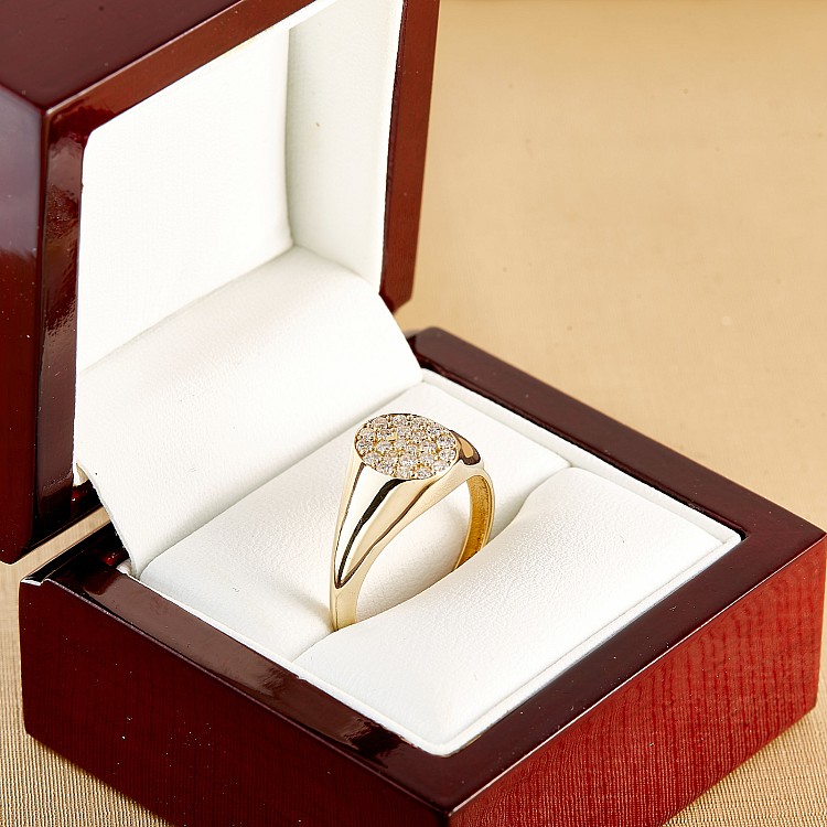 Trendy ring s054 in Gold or Platinum with Diamonds