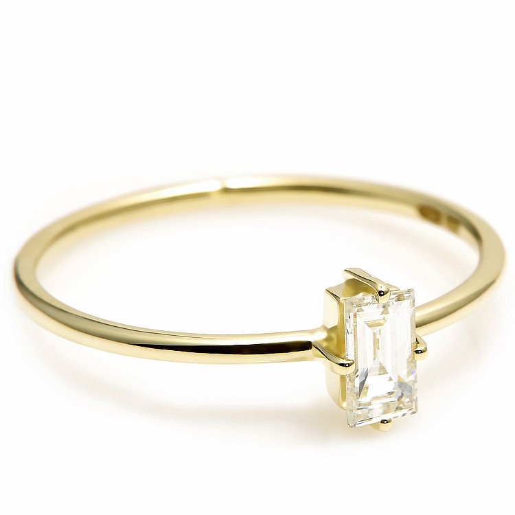 Trendy ring s057 in Gold or Platinum with Diamonds