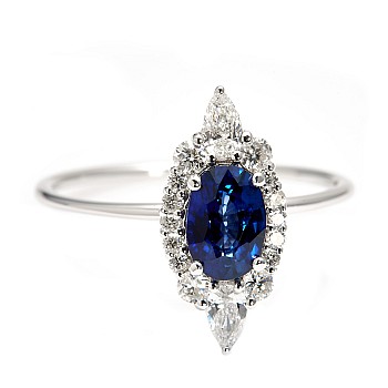 Trendy ring s065 in Gold or Platinum with Oval Sapphire and Natural Diamonds