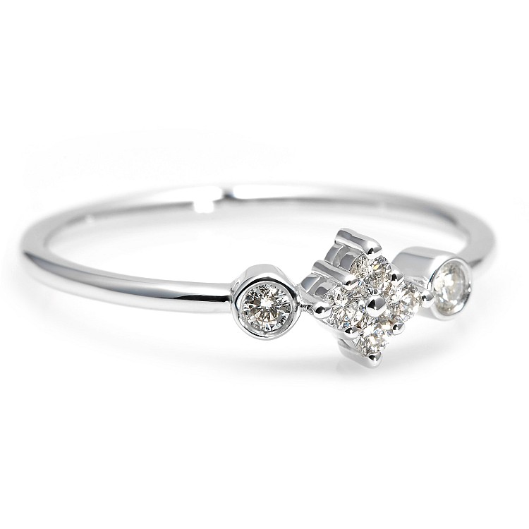 Trendy ring s215 in Gold or Platinum with Natural Diamonds