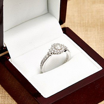 Engagement ring i3069DiDi in Gold with Diamonds - GIA 0.30ct - 0.40ct