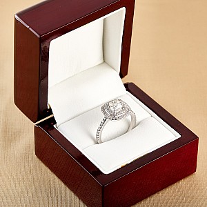 18k White Gold Engagement Ring with Cushion Cut Diamond GIA Certified i1903DchDi