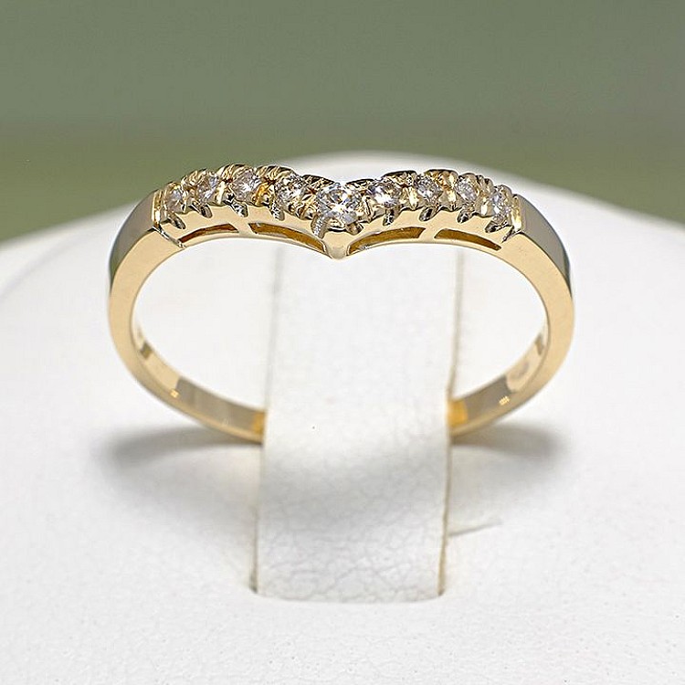 i097didi Gold Anniversary Ring with Diamonds