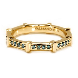 Gold Gift Ring with Blue Diamonds i122400db
