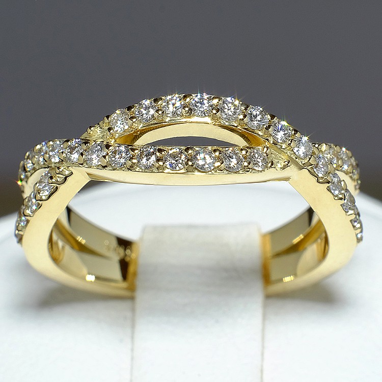 Gift Ring i501didi in Gold with Diamonds