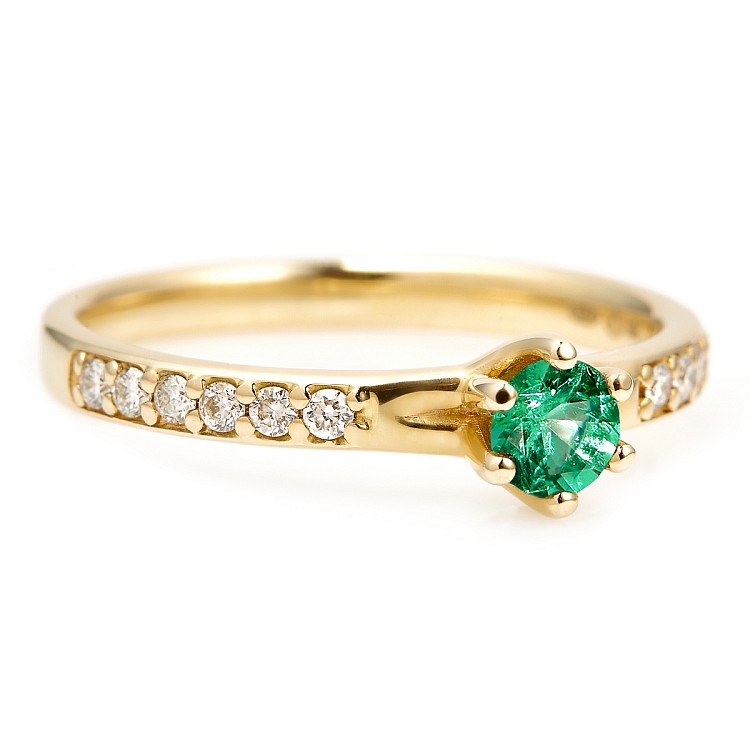 Engagement Ring i057SmDi in Gold with Emerald and Diamonds