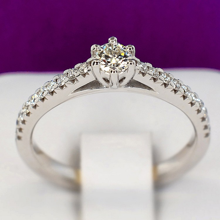 Engagement ring p059DiDi in Platinum with Diamonds - GIA 0.30ct - 0.40ct