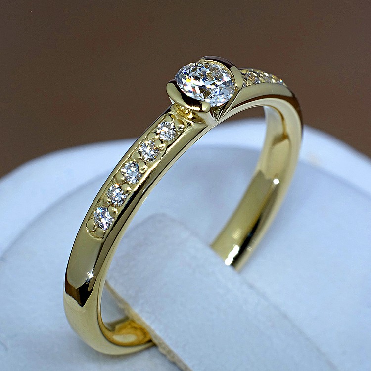 i113Didi Gold Engagement Ring with Diamonds - GIA 0.30ct - 0.40ct