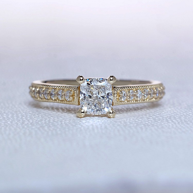 Engagement Ring i1218dchdi in Gold with Main Cushion Diamond - GIA 0.30ct - 0.40ct