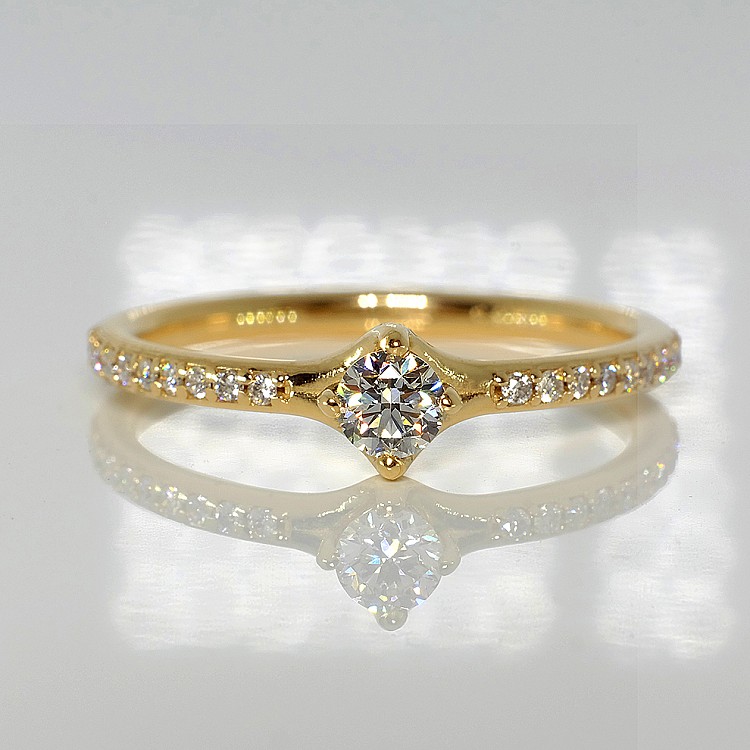 i122392DiDi Gold Engagement Ring with Diamonds