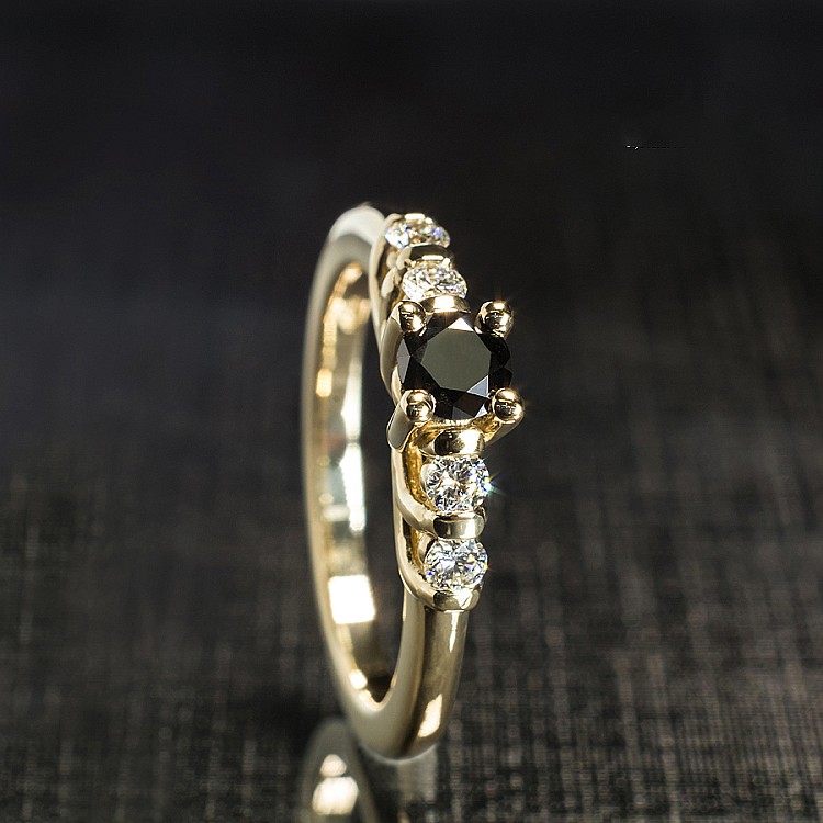 Engagement ring i122543DnDi in Gold with Black Diamond and Diamonds