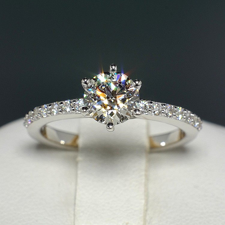 Engagement Ring p504DiDi in Platinum with Diamonds - GIA 0.50ct - 0.70ct