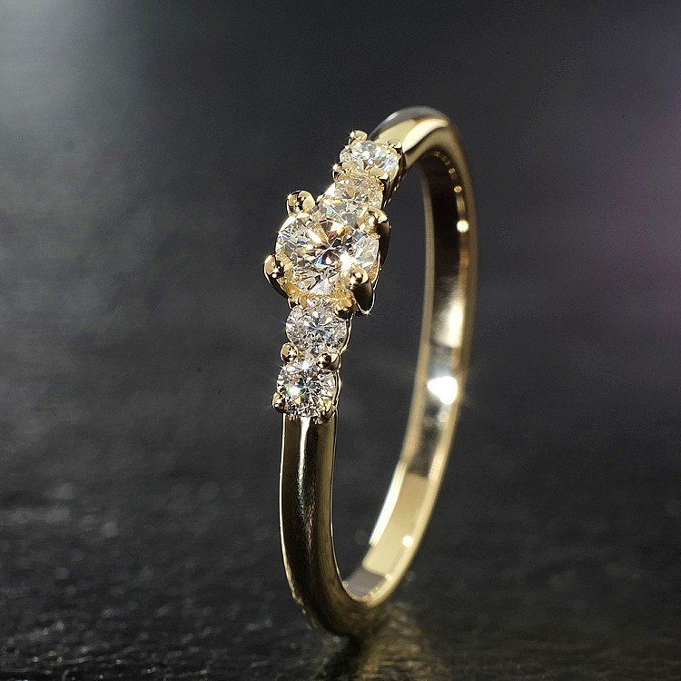 i579DiDi Gold Engagement Ring with Diamonds - GIA 0.30ct - 0.40ct