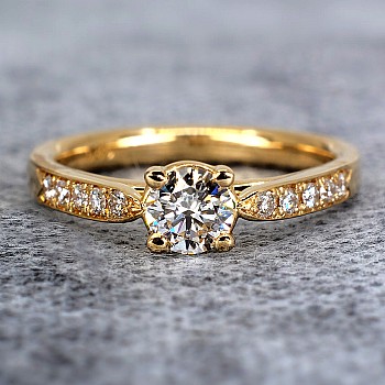 i864DiDi Gold Engagement Ring with Diamonds - GIA 0.30ct - 0.40ct