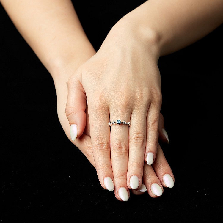 Engagement ring i2649Dbdi in Gold with Blue Diamond and Colorless Diamonds