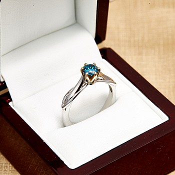 Engagement Ring i2718DB in Gold with Blue Diamond