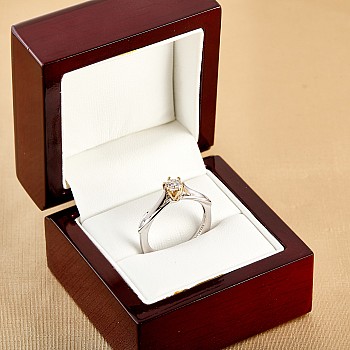 Engagement ring i2718Didi in Gold with Diamonds - GIA 0.50ct - 0.70ct