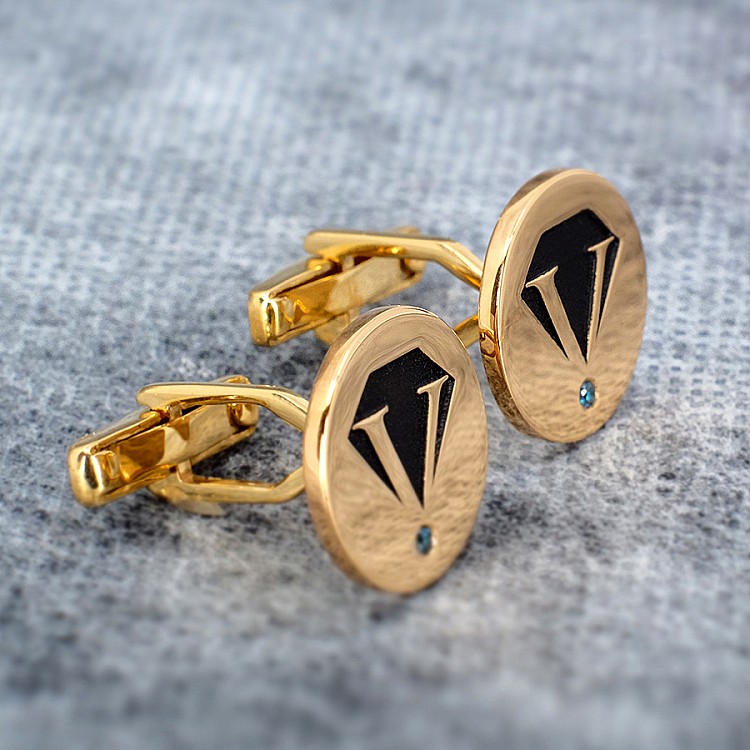 bt350 Gold or Platinum buttons with Blue Diamonds