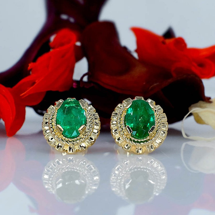 Earrings c1579Sm in Gold or Platinum with Oval Emeralds