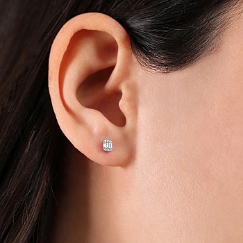 Mini Stud Earrings c3131DiemDi in Gold with Baguette Diamonds