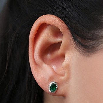 Gold Entourage Earrings with Oval Emeralds and Diamonds c3153Smdi