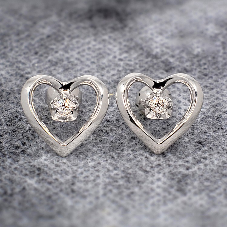 Gold or Platinum Heart Earrings with Diamonds c3229