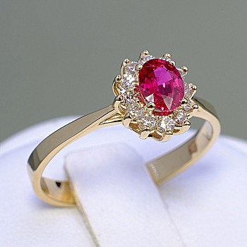 Engagement Ring i042RboDi in Gold with Ruby and Diamonds