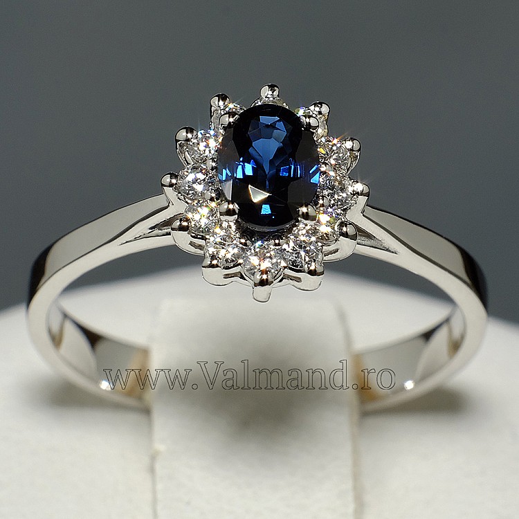 Gold Engagement Ring i042SfDi with Sapphire and Diamonds