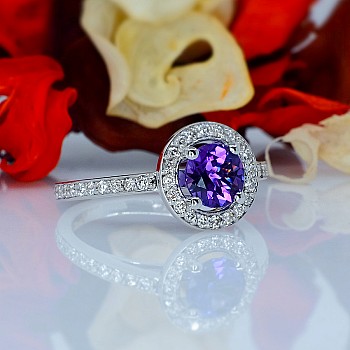 Gift Ring i727AmDi in Gold with Amethyst and Diamonds