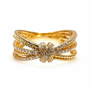 Knotted Gold Fashion Ring with Round Diamonds i3654