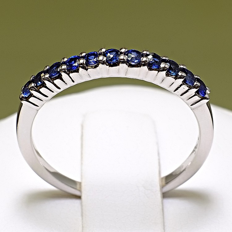 Gift Ring i018Sf in Gold with Sapphires