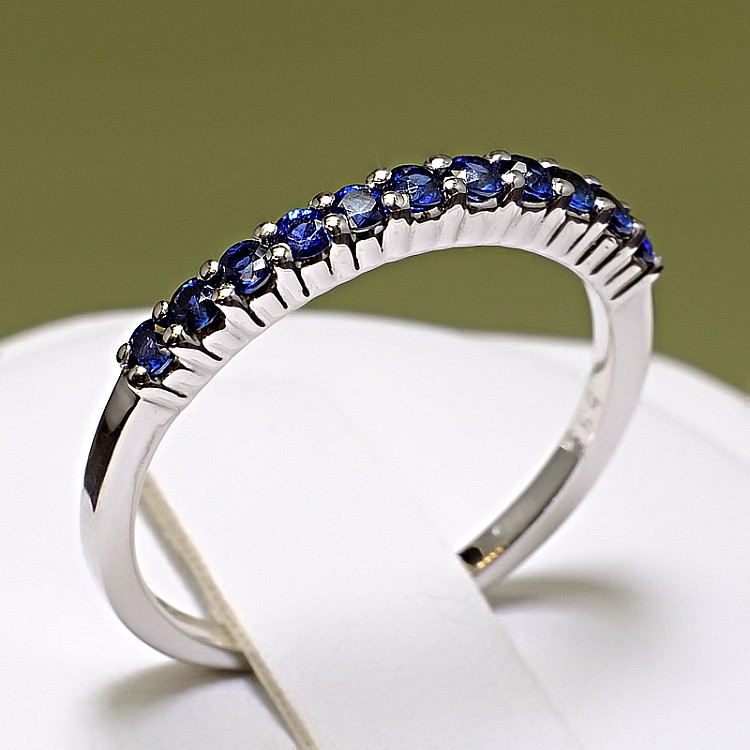 Gift Ring i018Sf in Gold with Sapphires