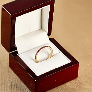 Gift Ring i3149rb in Gold with Rubies