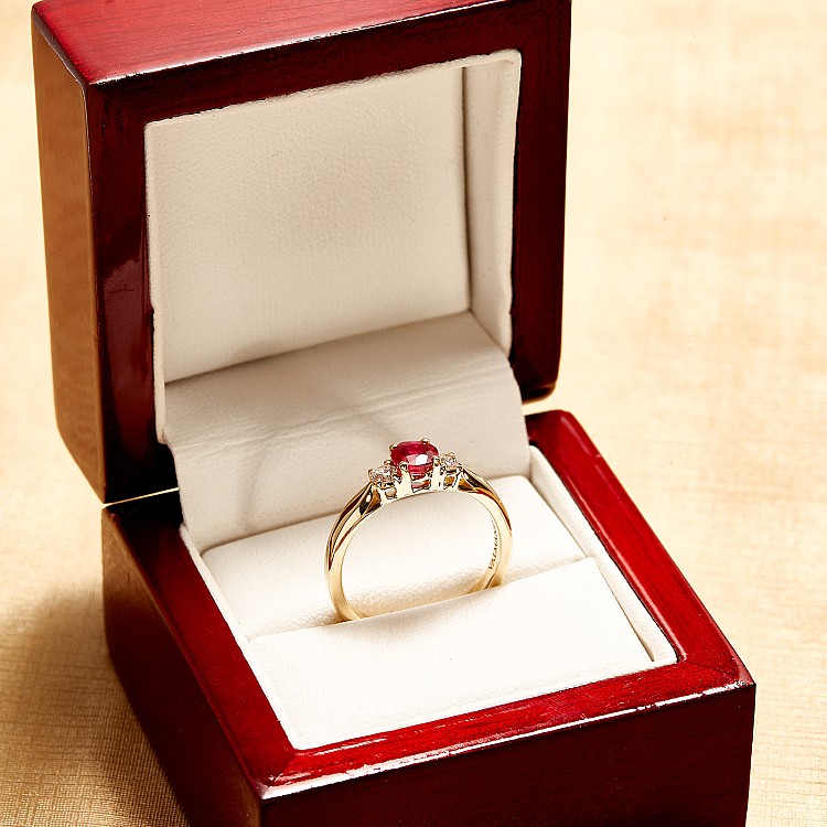 Three Stone Ring in 14k Yellow Gold with Ruby and Diamonds i025rbdi