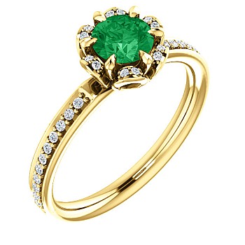 Gold ring with Emerald and Diamonds 121997SmDi