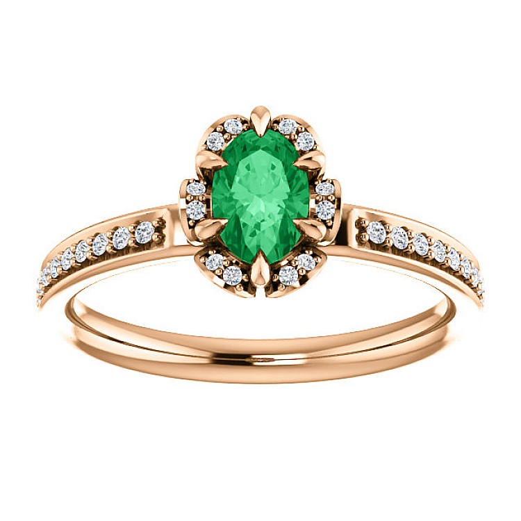 Gold Ring with Oval Emerald and Diamonds 121997SmOdi